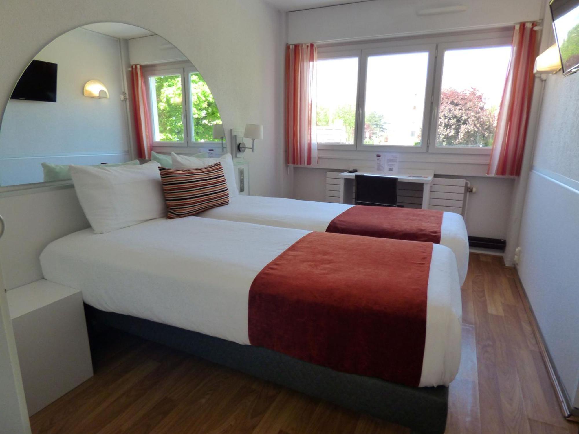 Cit'Hotel Escatel มากง ภายนอก รูปภาพ