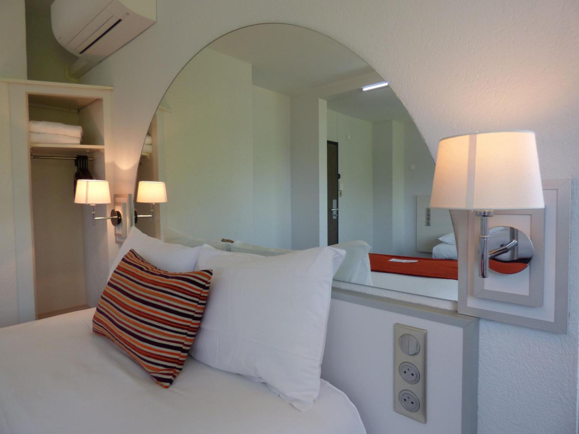 Cit'Hotel Escatel มากง ภายนอก รูปภาพ