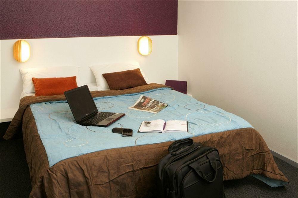 Cit'Hotel Escatel มากง ภายนอก รูปภาพ